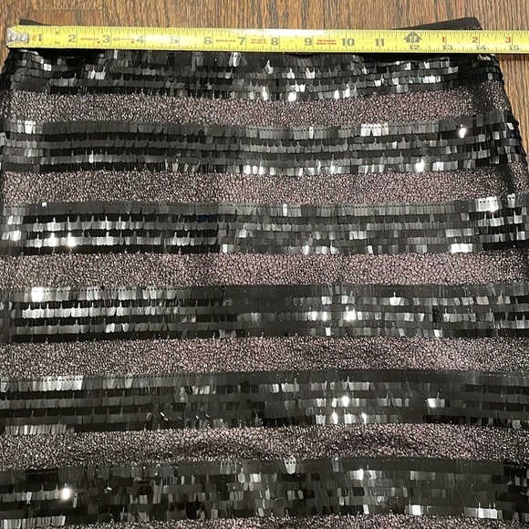 MINKPINK Eyes on the Prize Black and Silver Sequin layer Skirt - Picture 5 of 9
